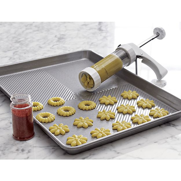 Cake Cookie Press and Decorating Kit in Pakistan